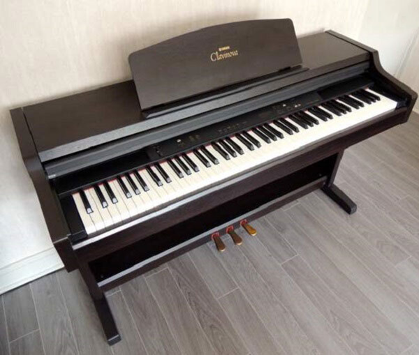 Yamaha YDP140