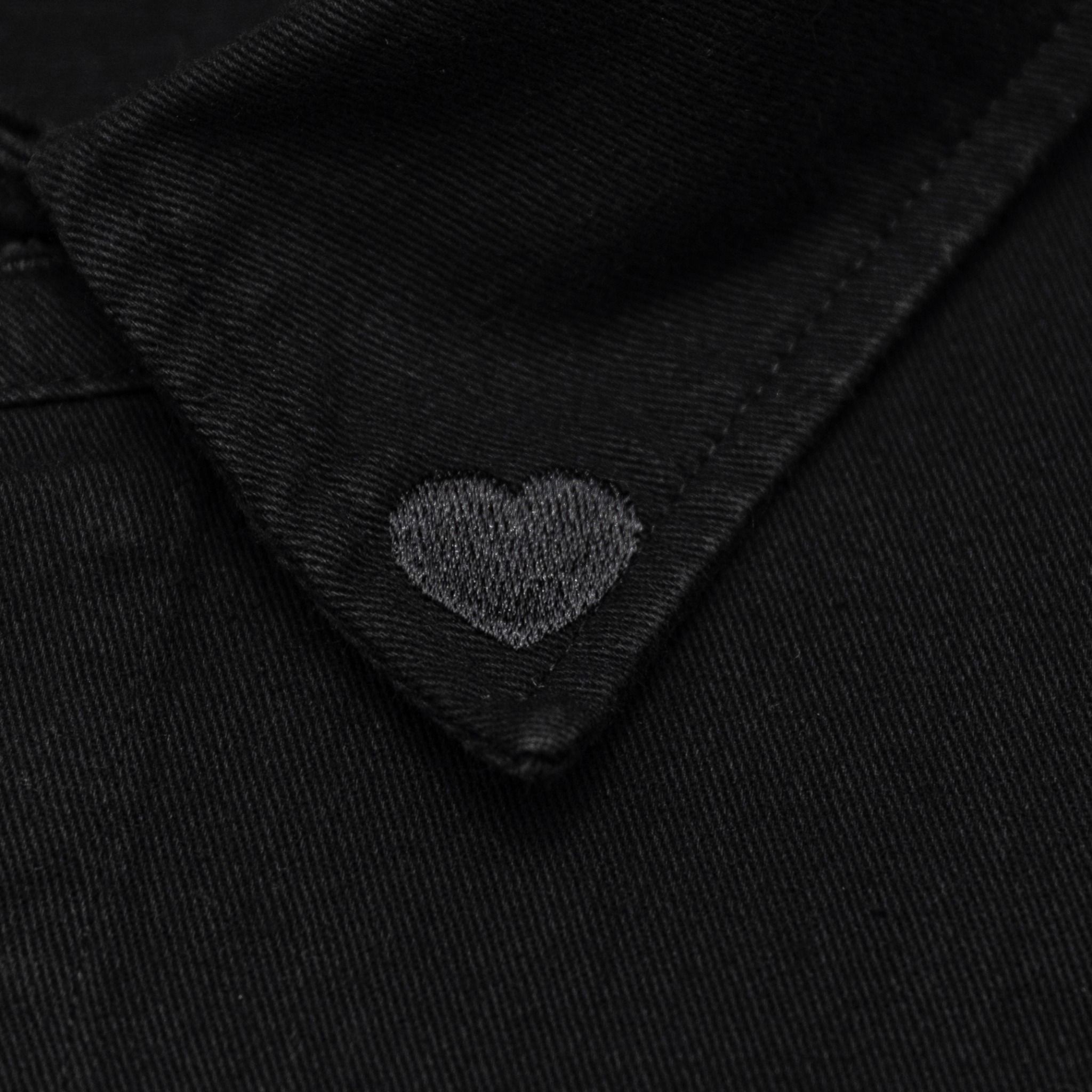 RED BUTTON SHIRT - BLACK