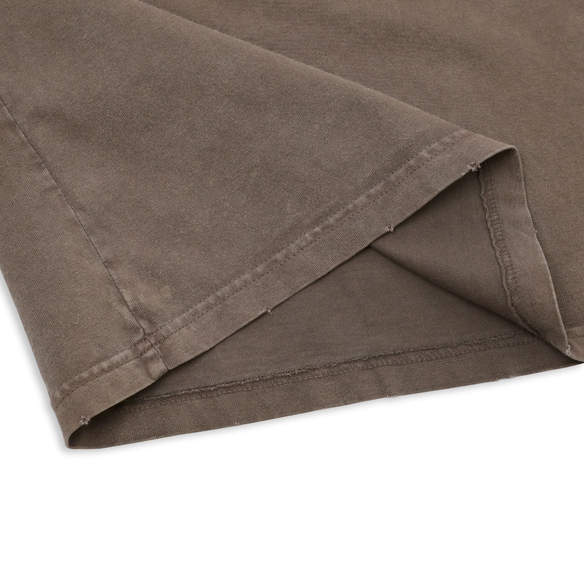 BADGE TEE - RUSTIC