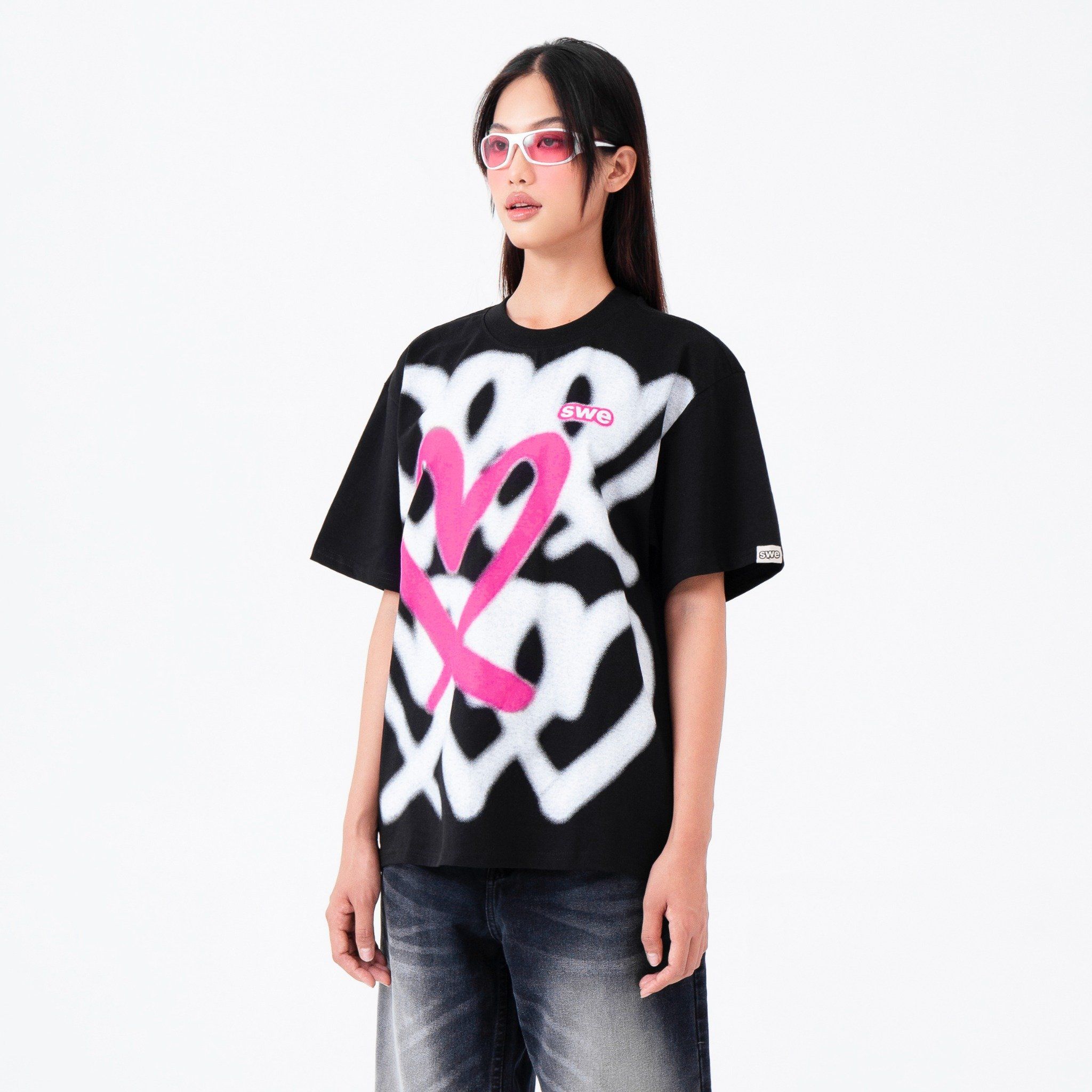 SWE HEARTS TEE - BLACK
