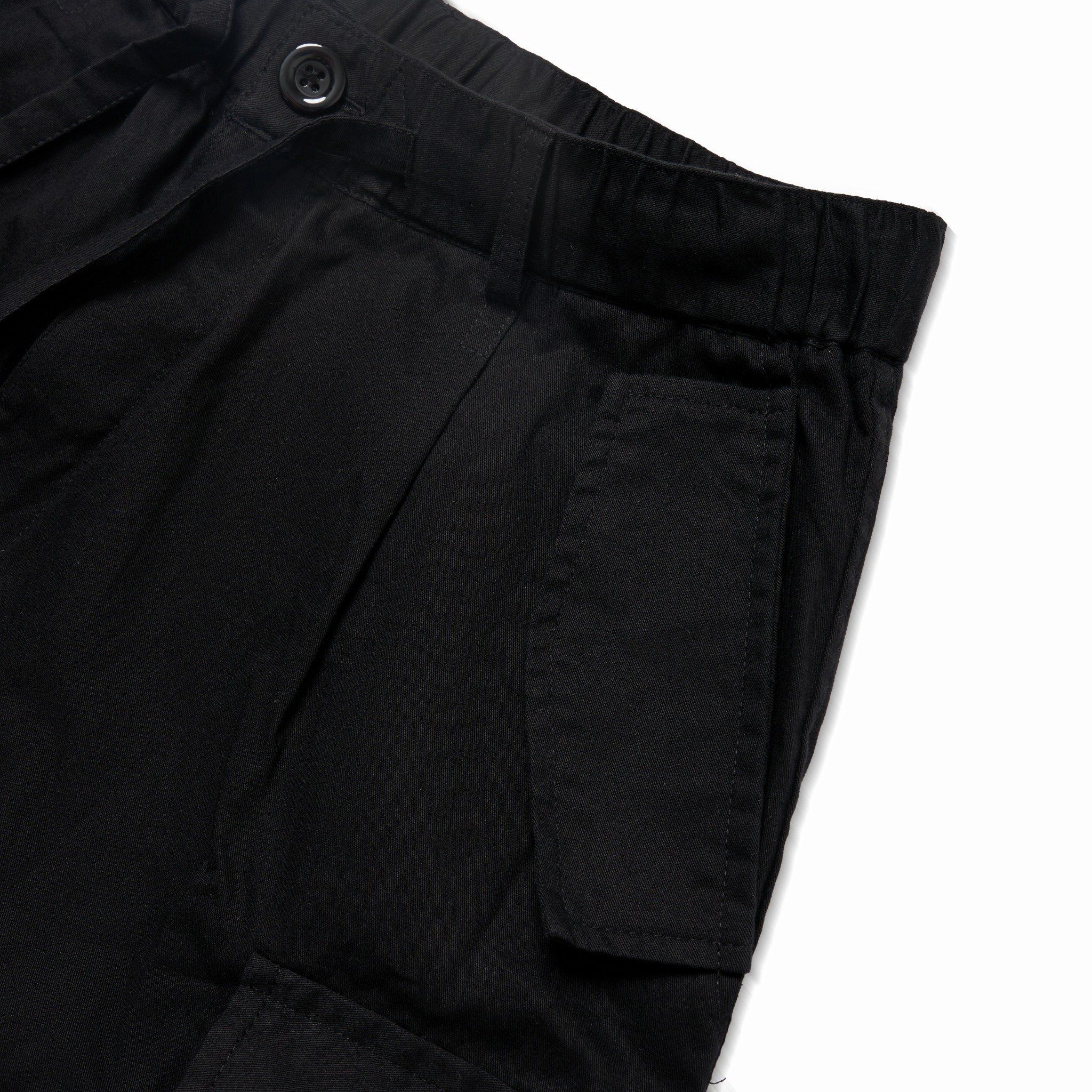 SWE BAGGY CARGO SHORTS - BLACK