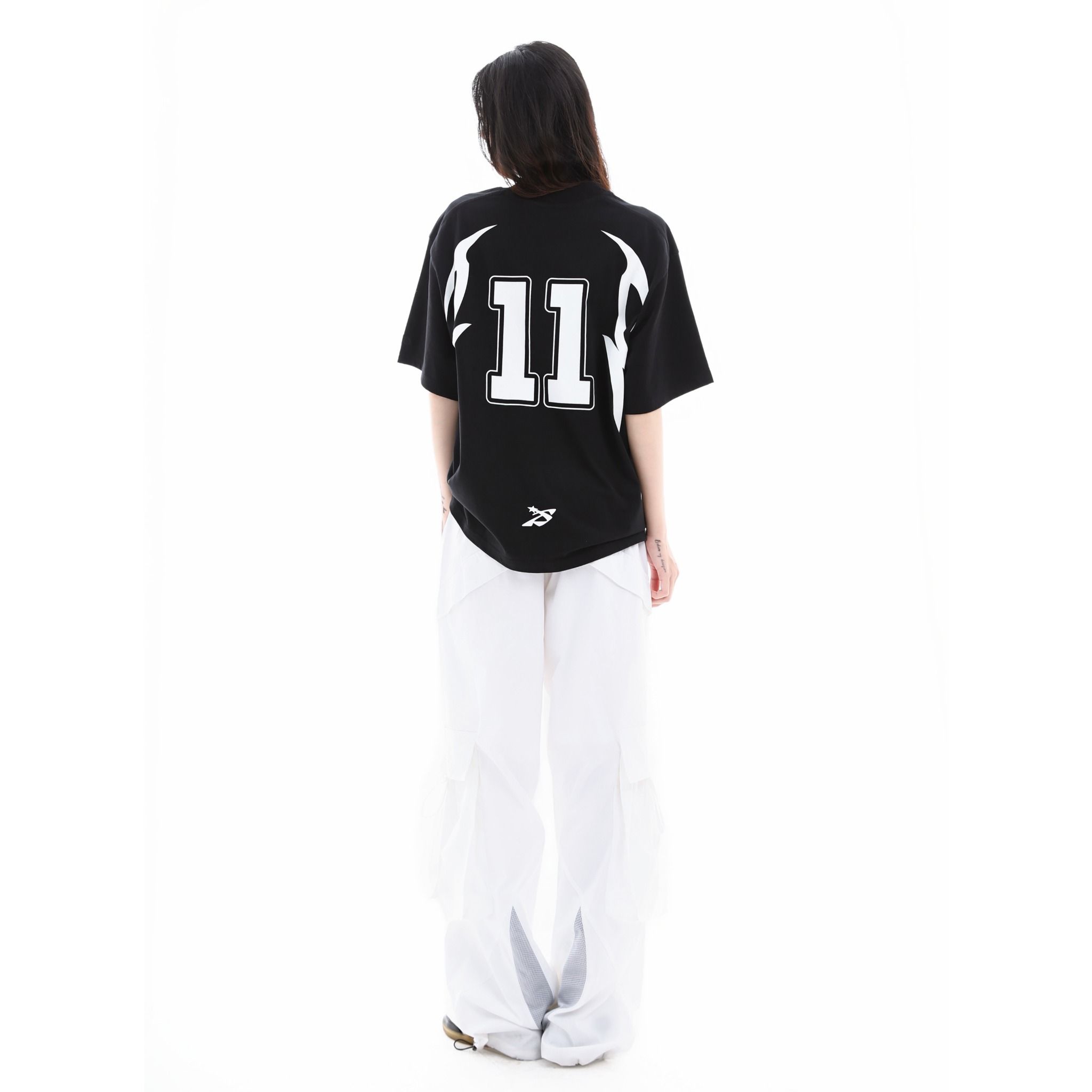 HOOK TEE - BLACK