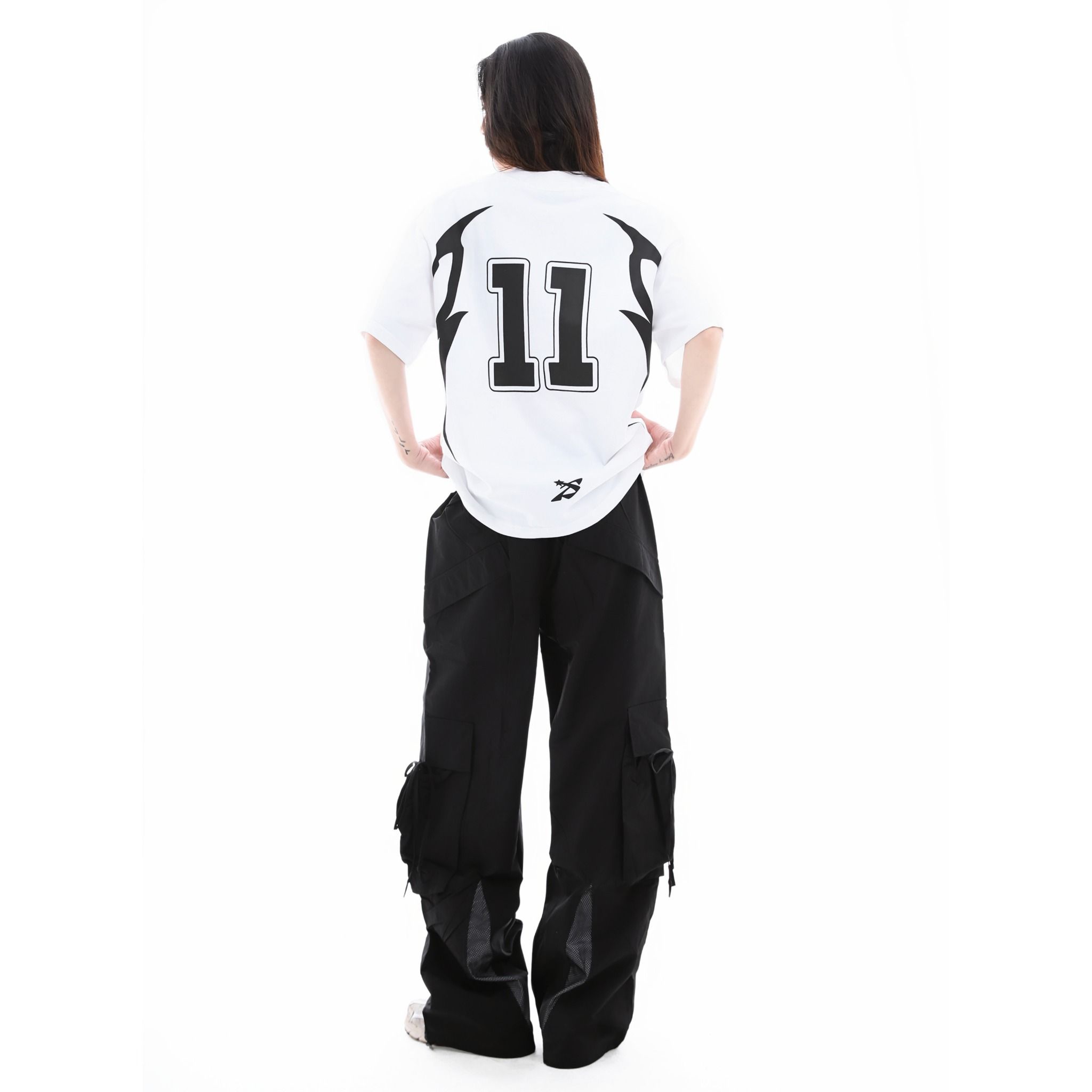 HOOK TEE - WHITE