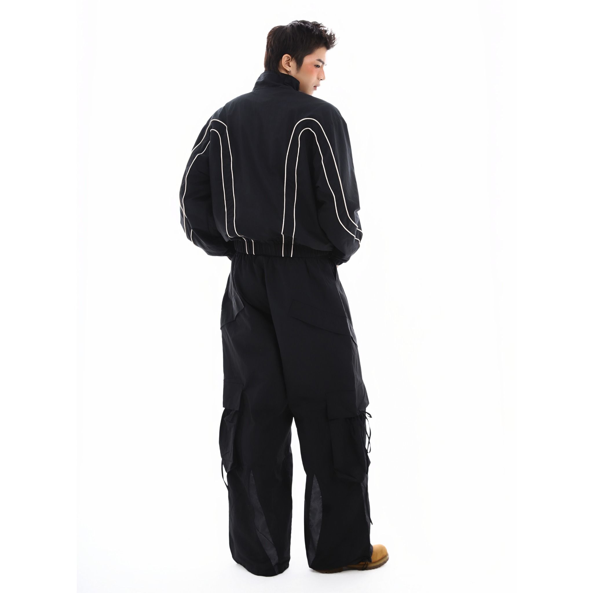 SWE FUTURA JACKET - BLACK
