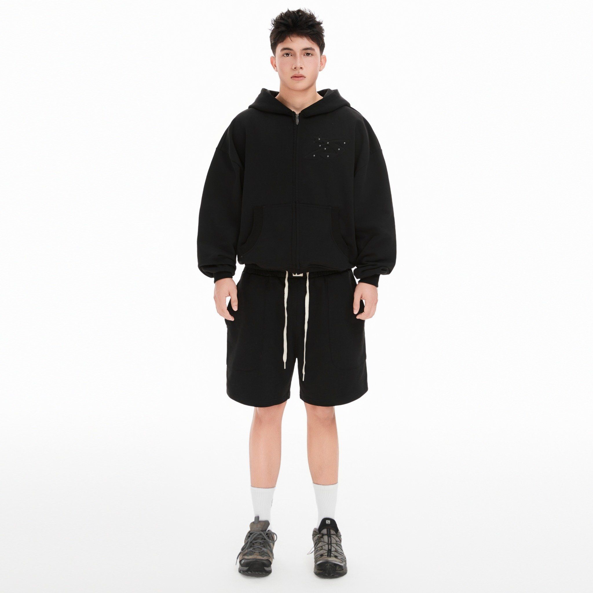 SWE STUDDED ZIP HOODIE - BLACK