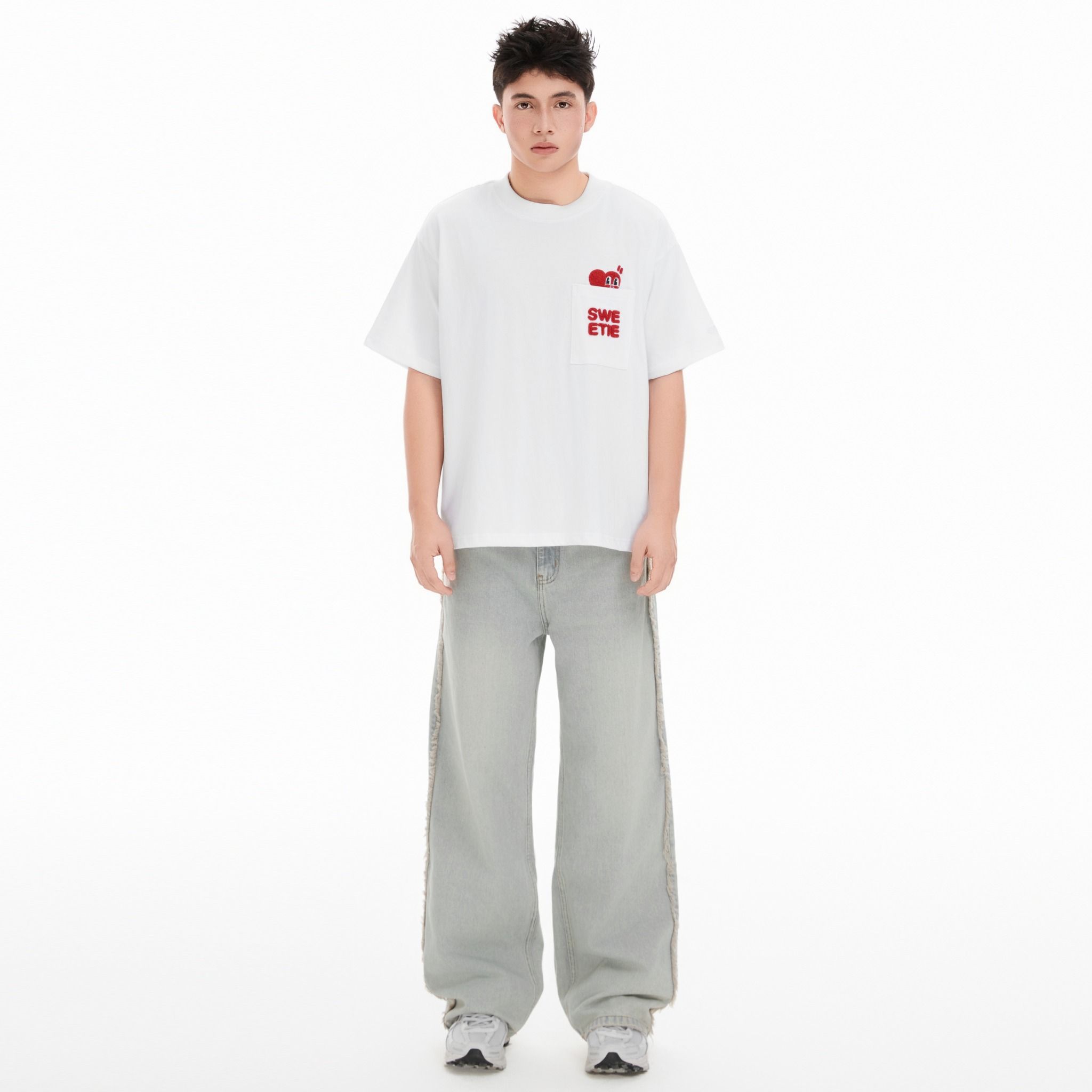 PEEKING POCKET TEE - WHITE