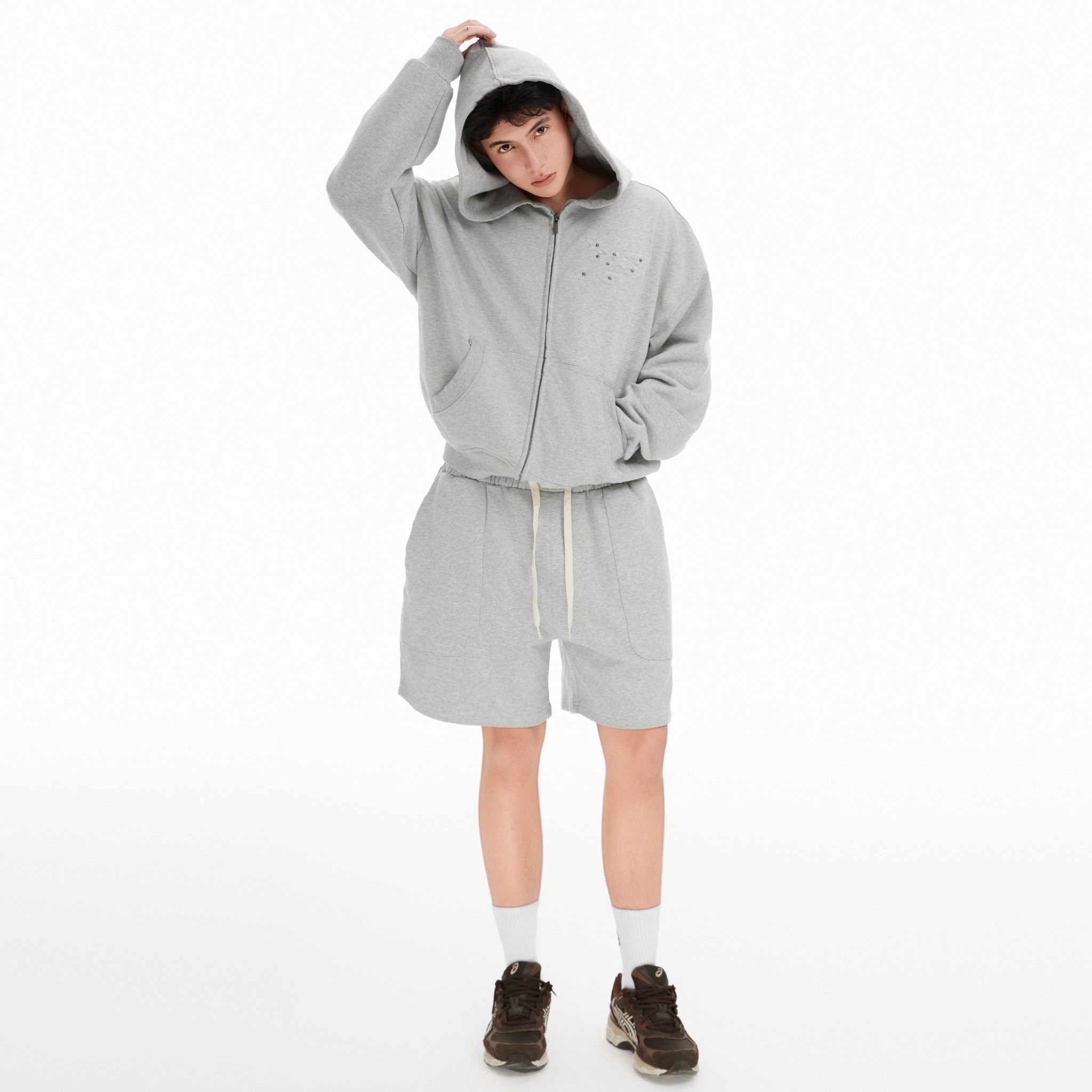 SWE STUDDED ZIP HOODIE - GRAY