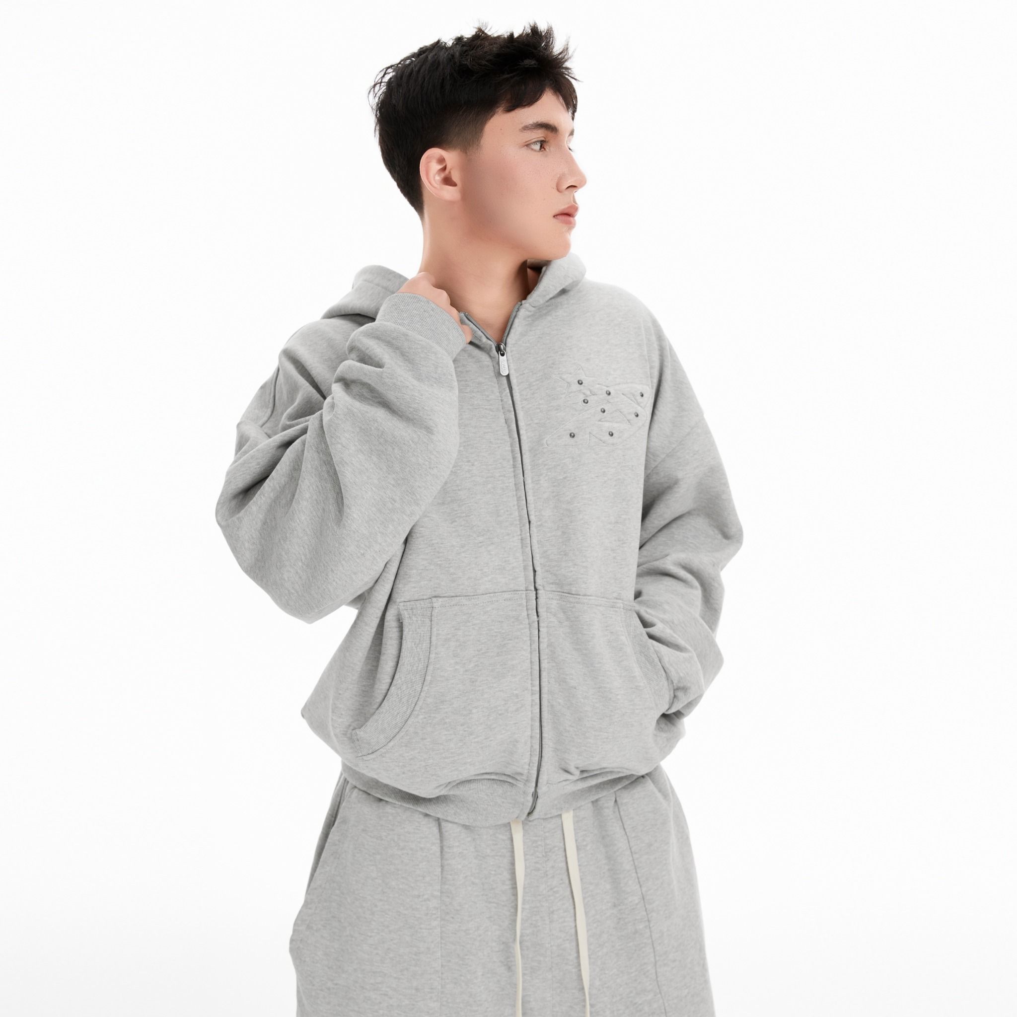 SWE STUDDED ZIP HOODIE - GRAY