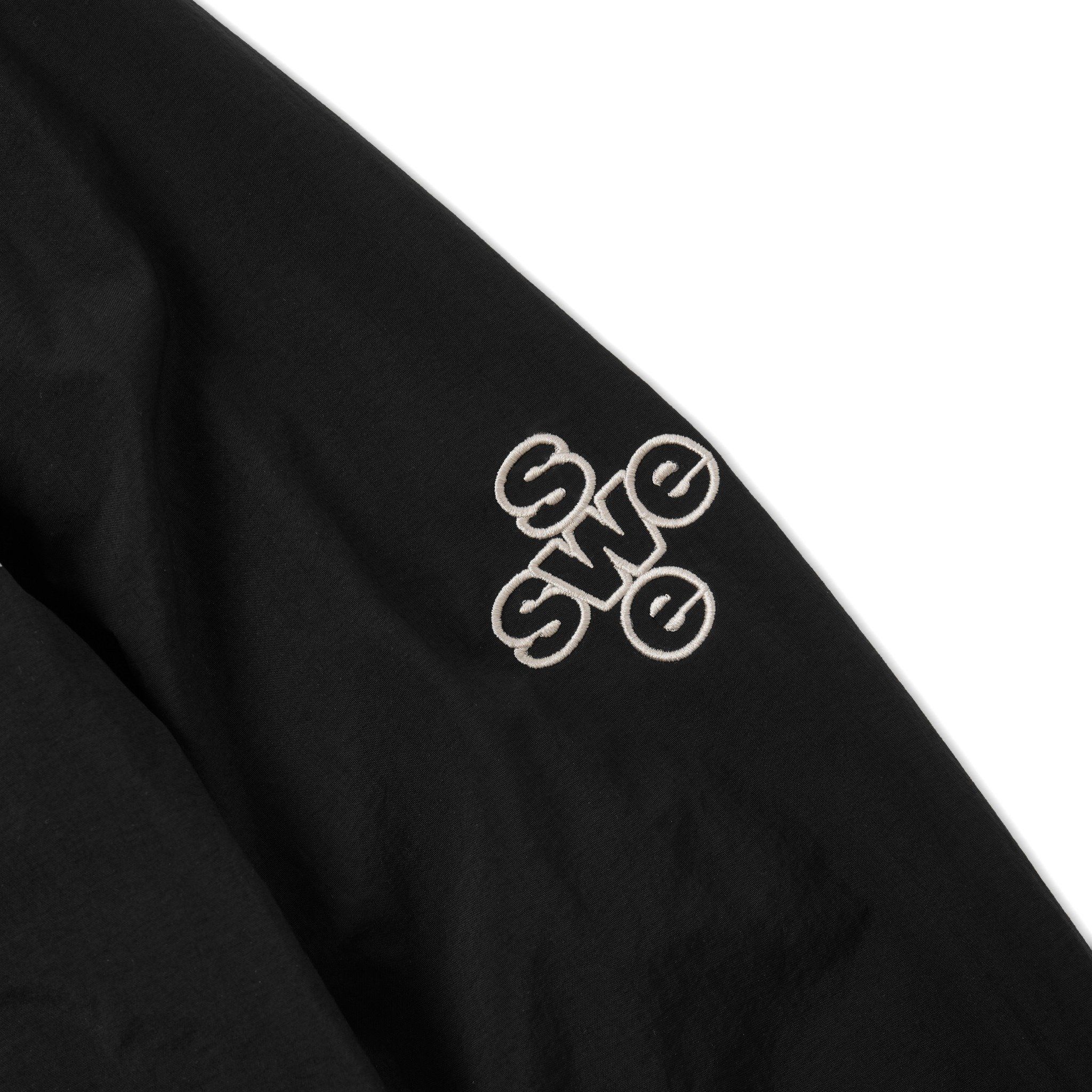 SWE FUTURA JACKET - BLACK