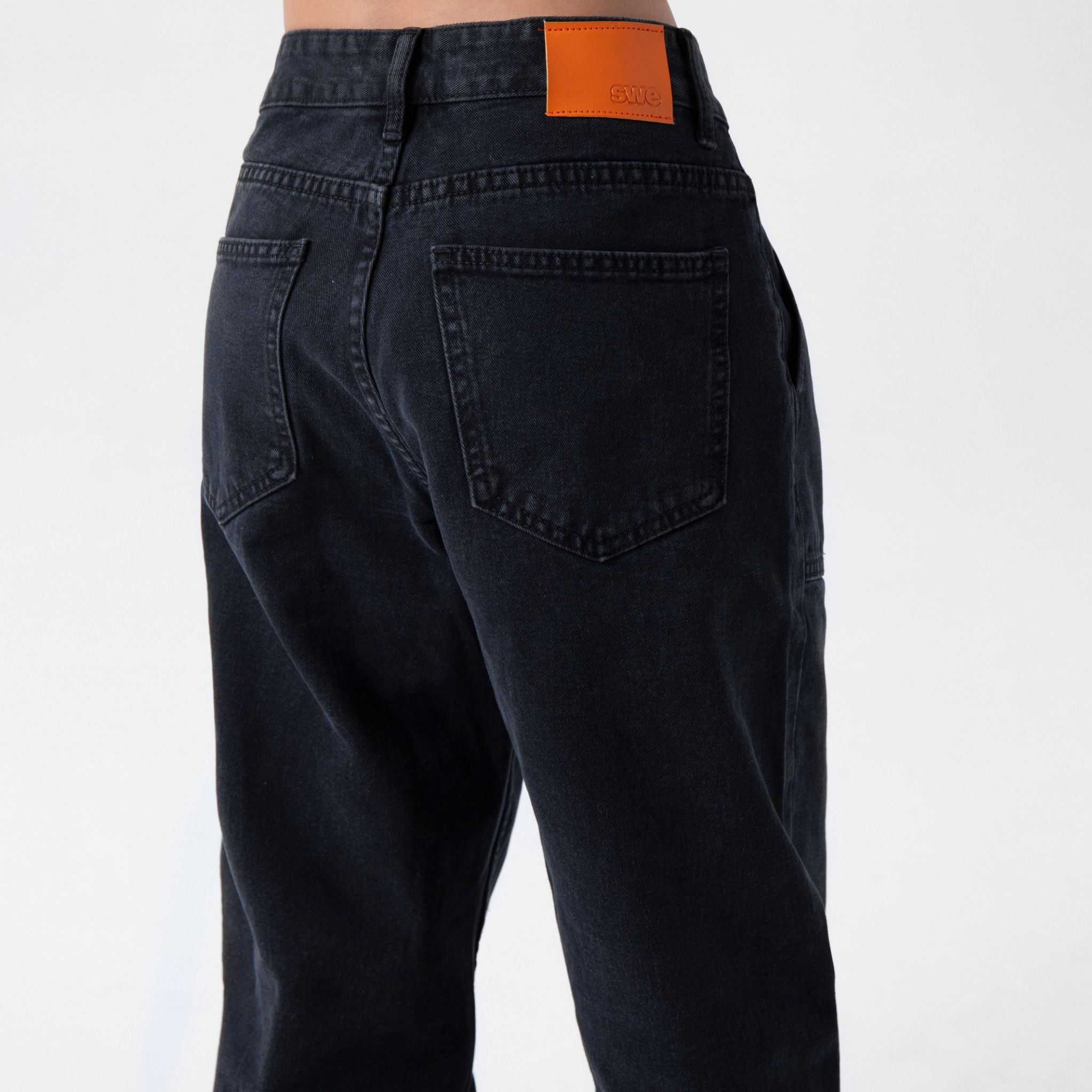 BOOT CUT JEANS - BLACK
