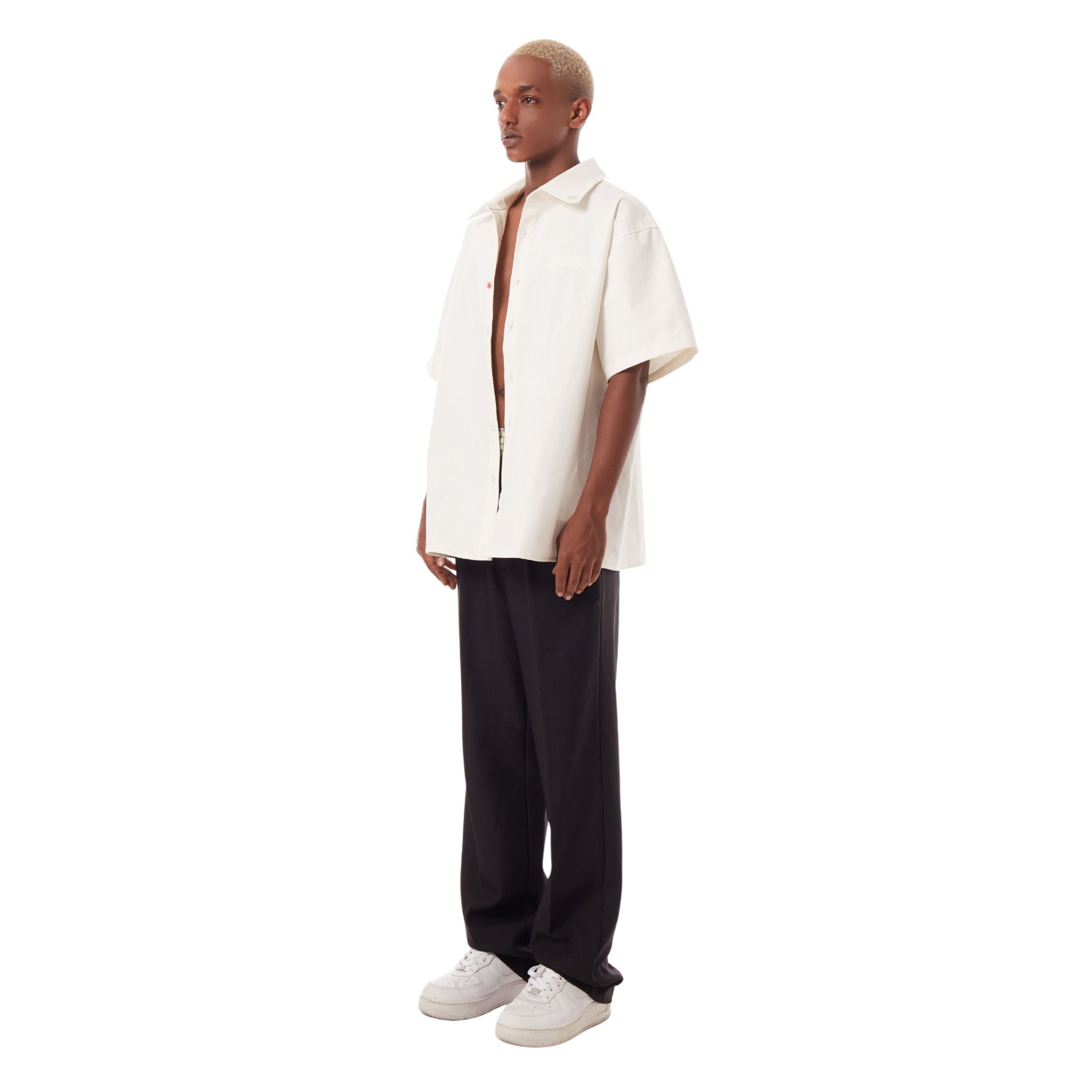 SWE RED BUTTON SHIRT - OFF WHITE