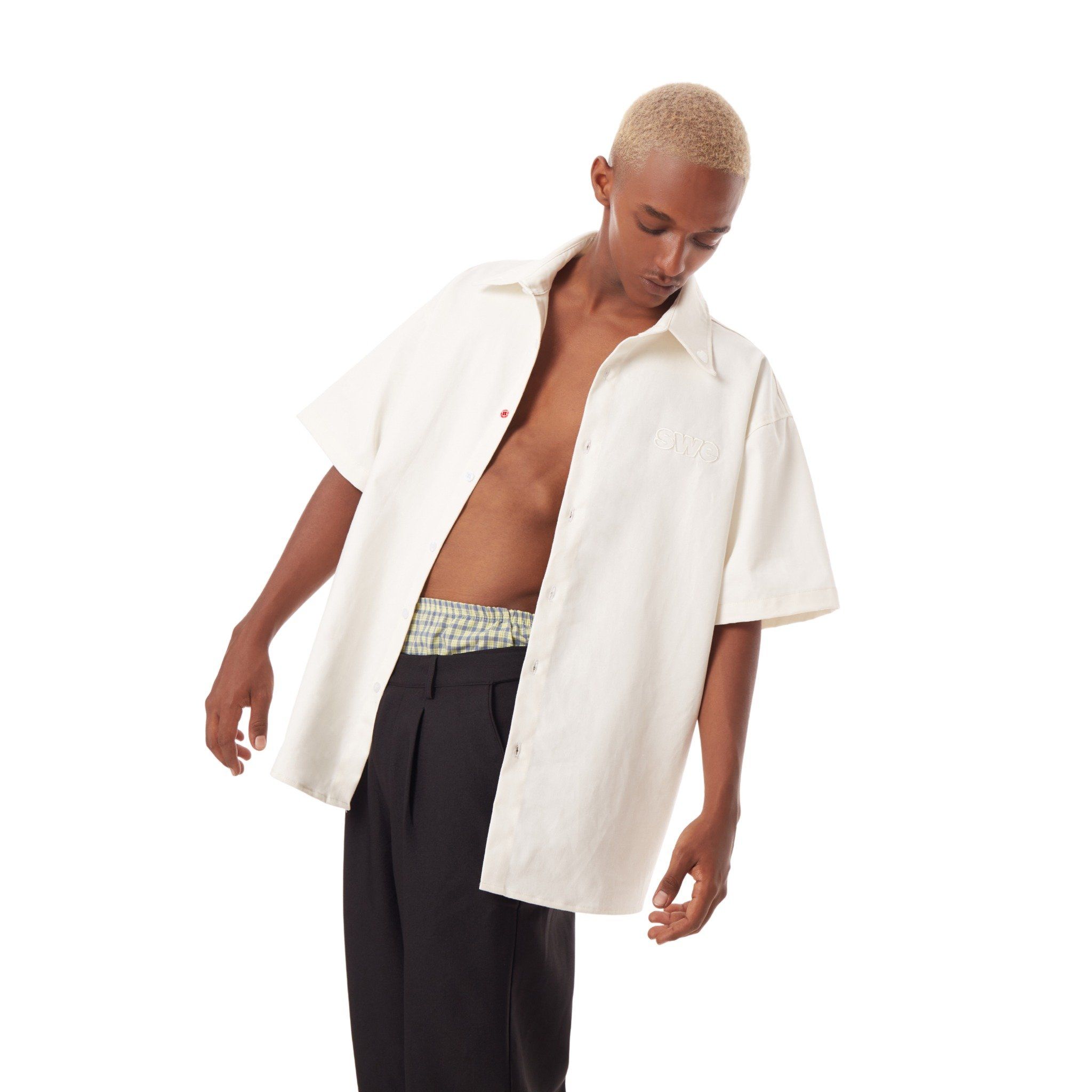 SWE RED BUTTON SHIRT - OFF WHITE