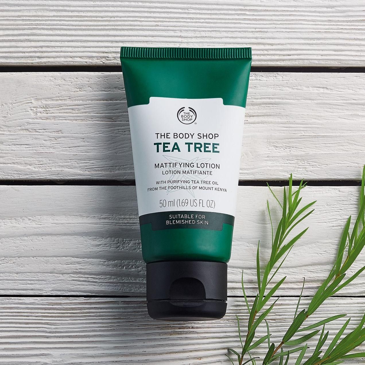 Kem dưỡng ban ngày The Body Shop Tea Tree Mattifying Lotion