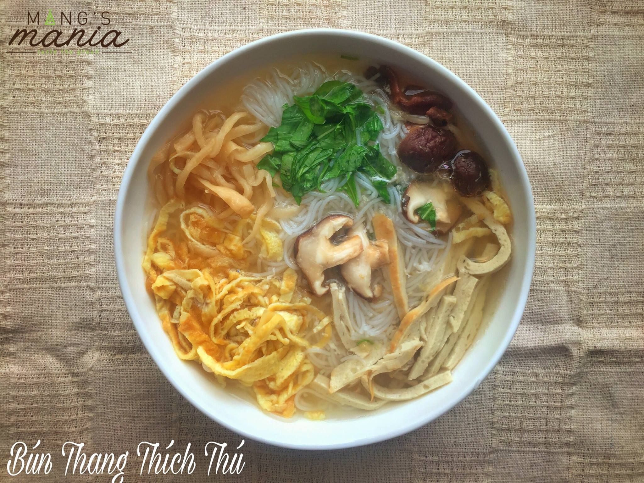 Bún Thang Thích Thú (Noodle with salted radish, Ginger broth, mushroom)
