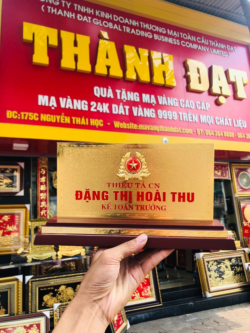  Biển Chức Danh Mạ Vàng 06 