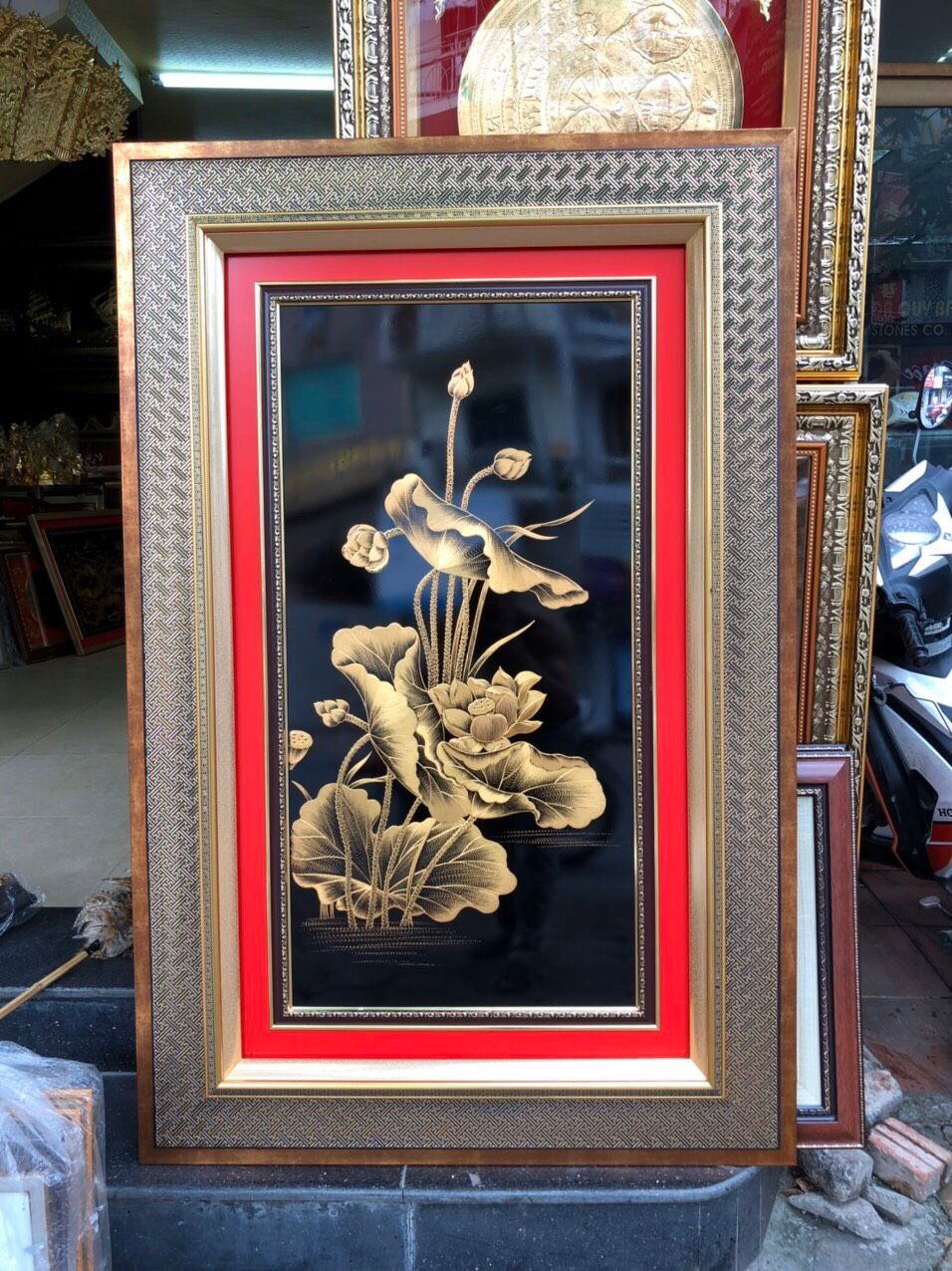 Tranh Hoa Sen (Hòa Cùng Thịnh Thế) Vàng 9999