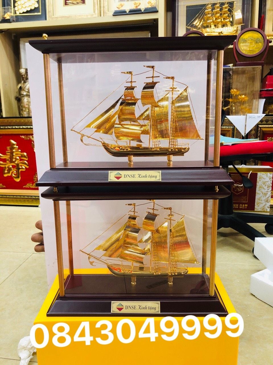 Thuyền Buồm Cột Đồng Mạ Vàng 24K - S04