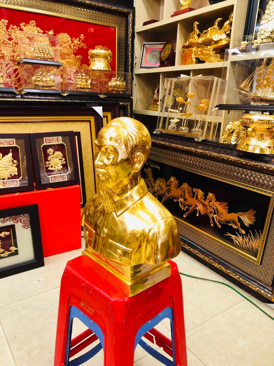 Tượng Bác Hồ Mạ Vàng 24K Cao 42cm