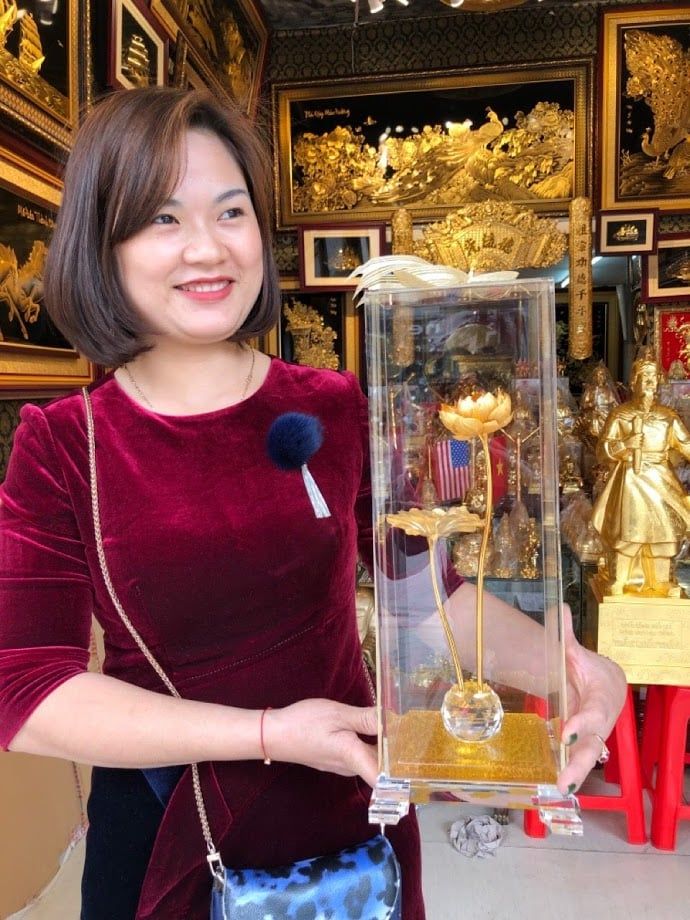 Hoa Sen Mạ Vàng 3 Nhánh
