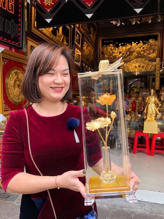 Hoa Sen Mạ Vàng 6 Nhánh