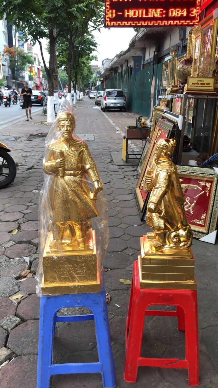 Tượng Trần Hưng Đạo Mạ Vàng 24K Cao 70