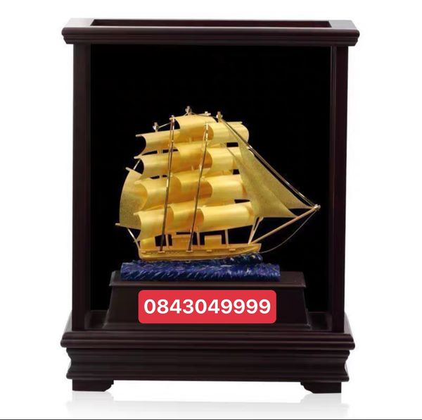  Thuyền Buồm Mạ Vàng 24K Đế Đồng - S09 