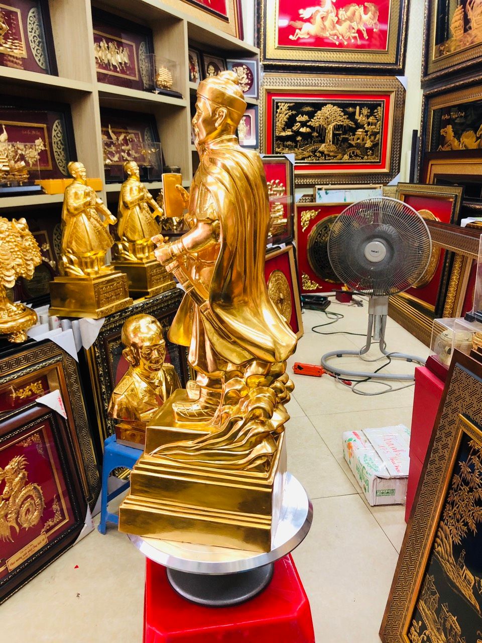 Tượng Trần Hưng Đạo Dát Vàng 9999 Cao 65