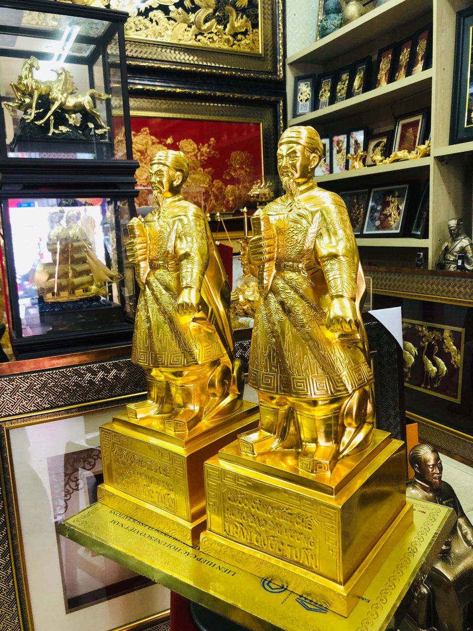  Tượng Trần Hưng Đạo Dát Vàng 9999 - 50cm 