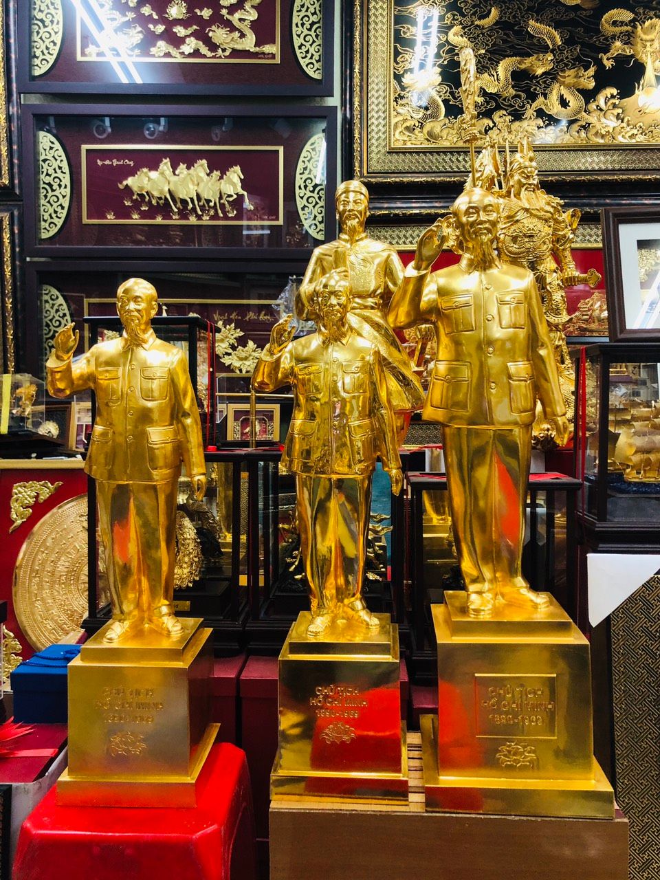 Bác Hồ Vẫy Tay Dát Vàng 9999