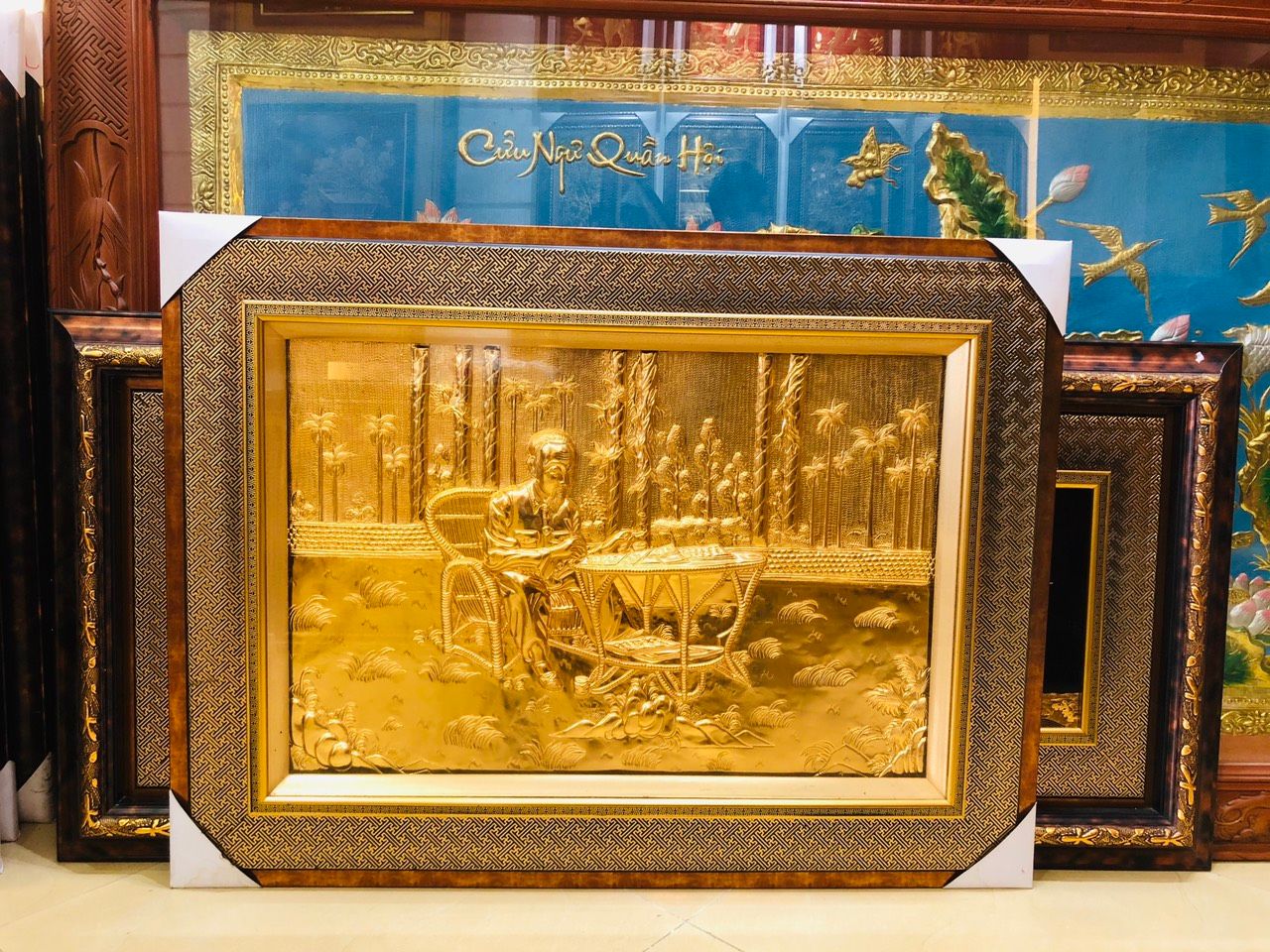 Tranh Bác Hồ Ghế Mây Mạ Vàng 24K