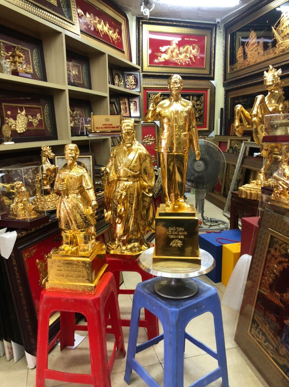 Tượng Khổng Mình Dát Vàng 9999