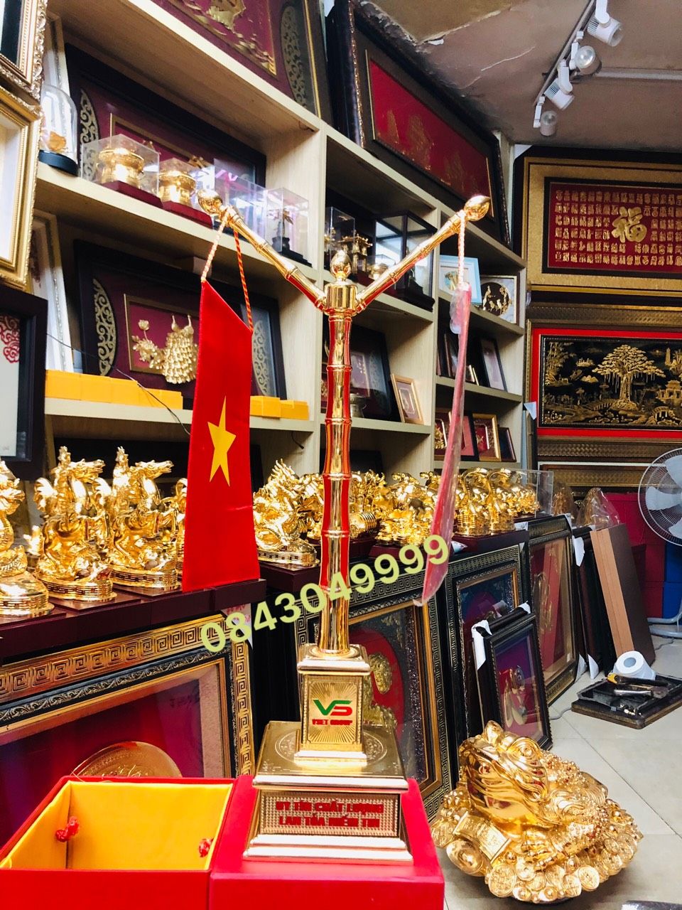 Cột Cờ Mạ Vàng 24K - VSET GRUP