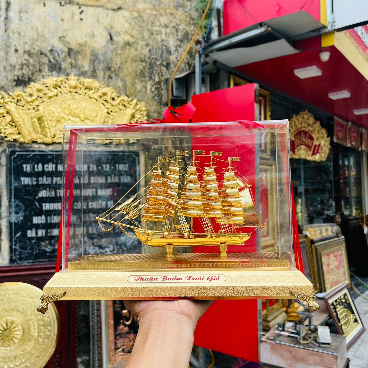 Thuyền Buồm Mạ Vàng Đế Đồng - S03