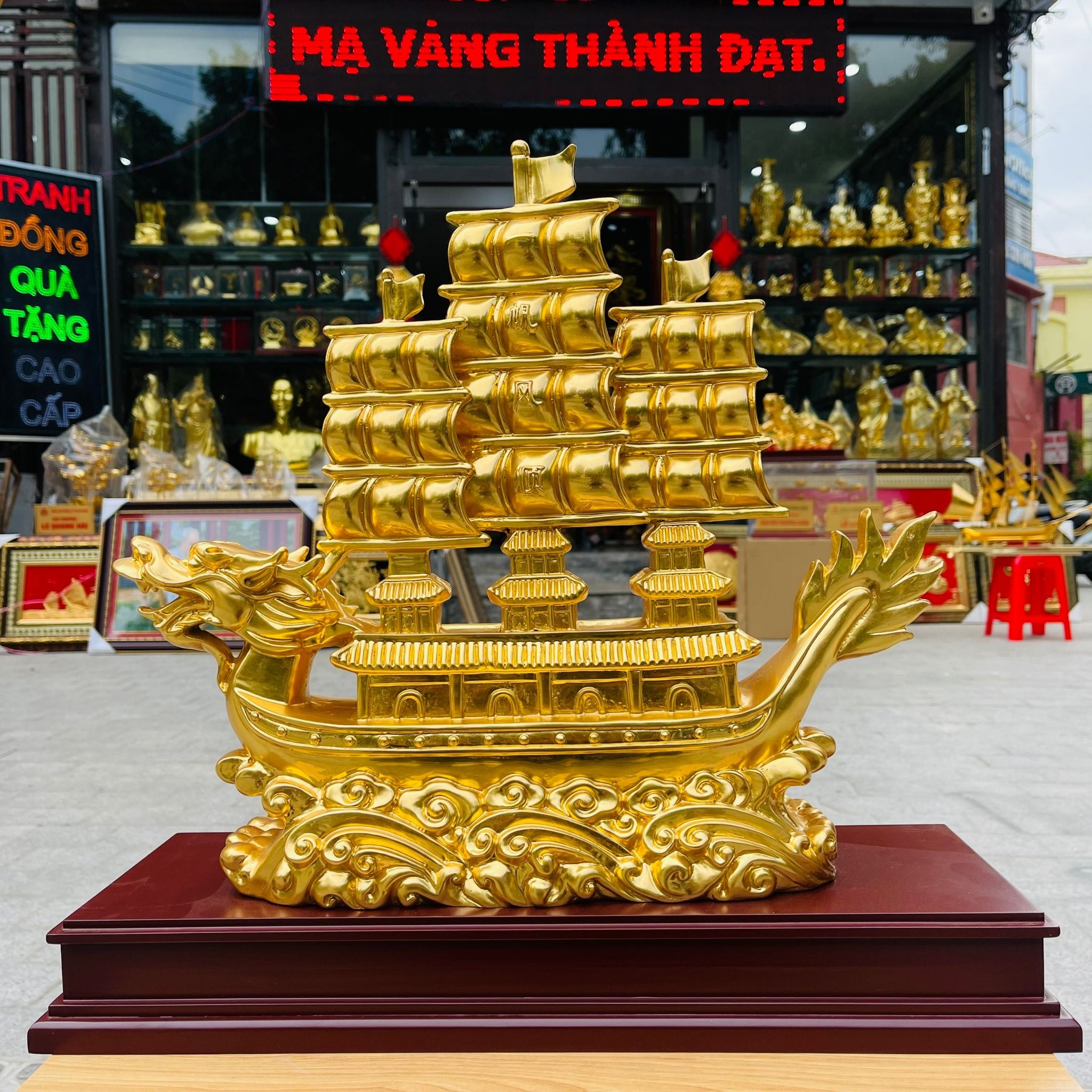 Thuyền Rồng Đầu Rồng Mạ Vàng 24K