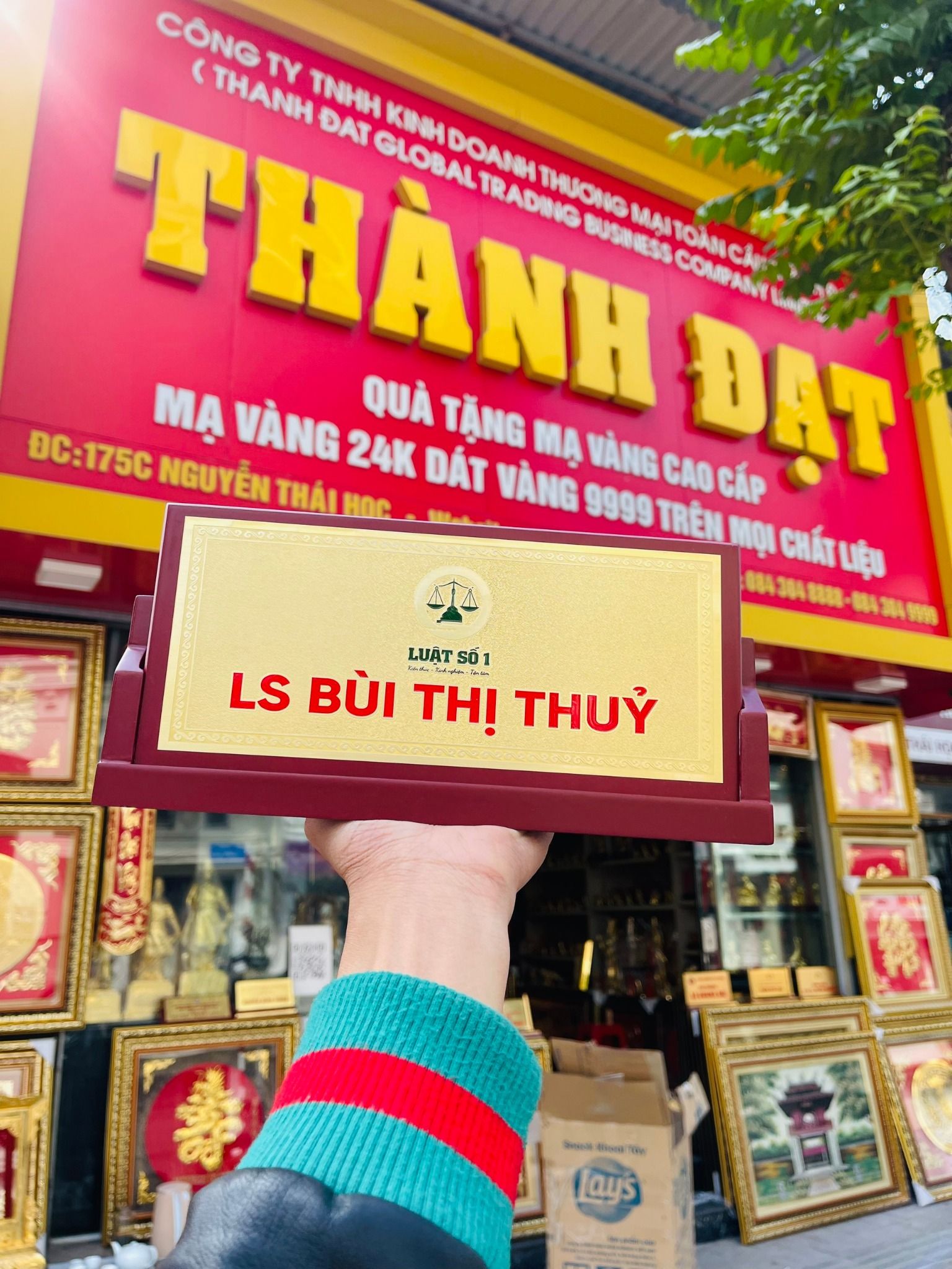 Biển Chức Danh Luật Sư Cao Cấp - Mạ Vàng 24K
