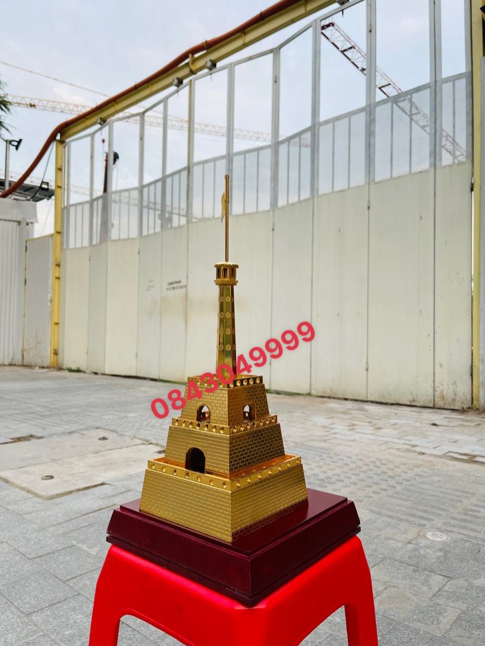 Cột Cờ Hà Nội Mạ Vàng Cao 41