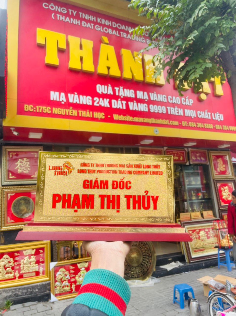 Biển Chức Danh Mạ Vàng Công Ty Long Thủy