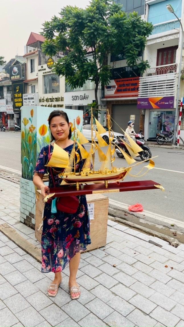 THUYỀN BUỒM MẠ VÀNG 24K