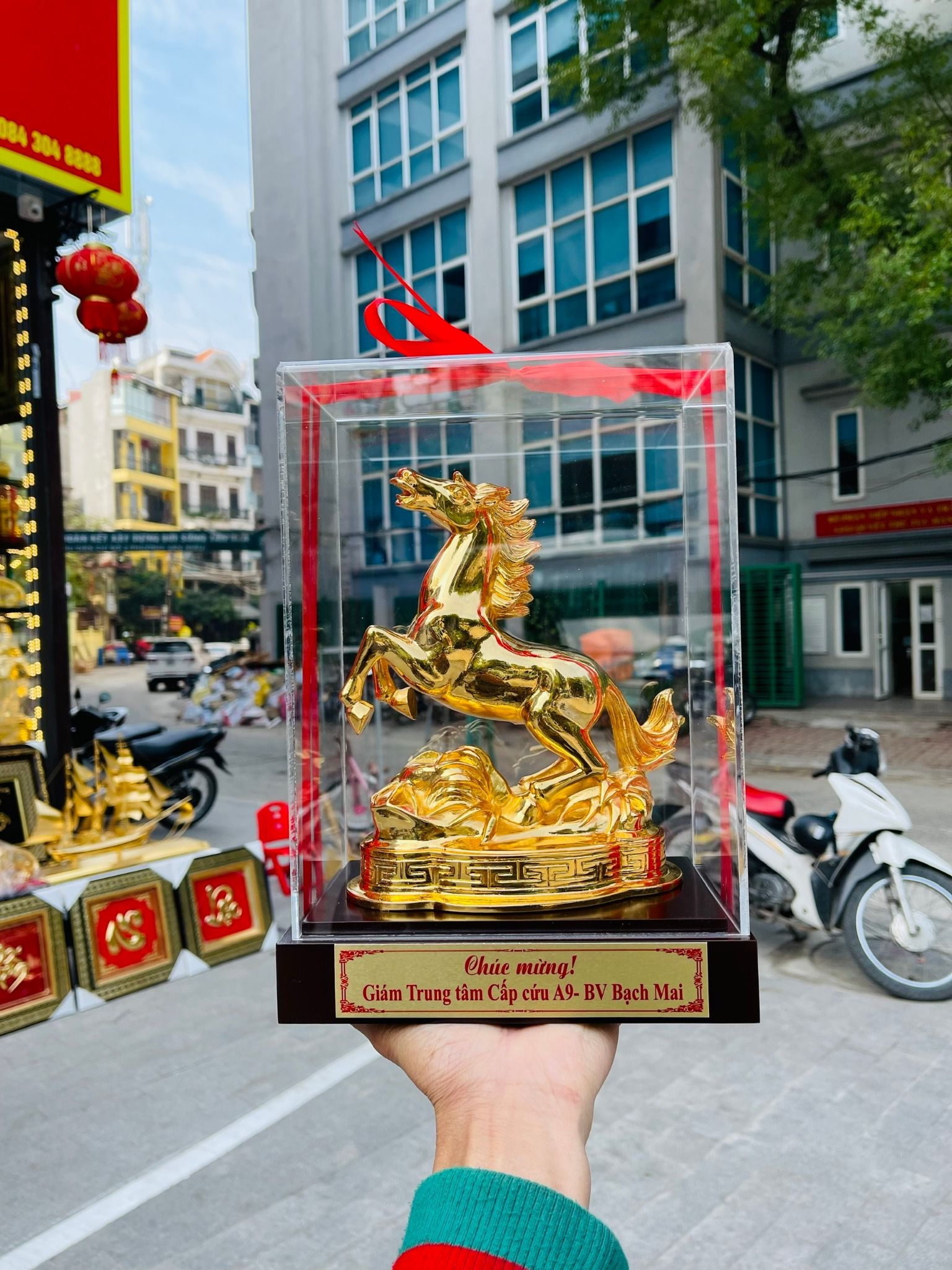 Ngựa Mạ Vàng 24K