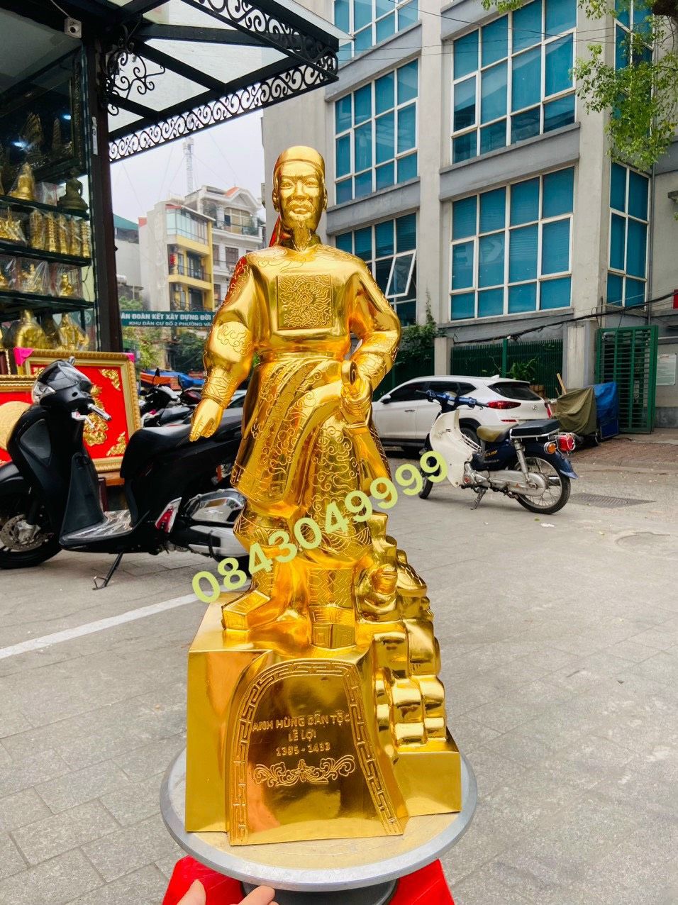 Tượng Lê Lợi Mạ Vàng 24K