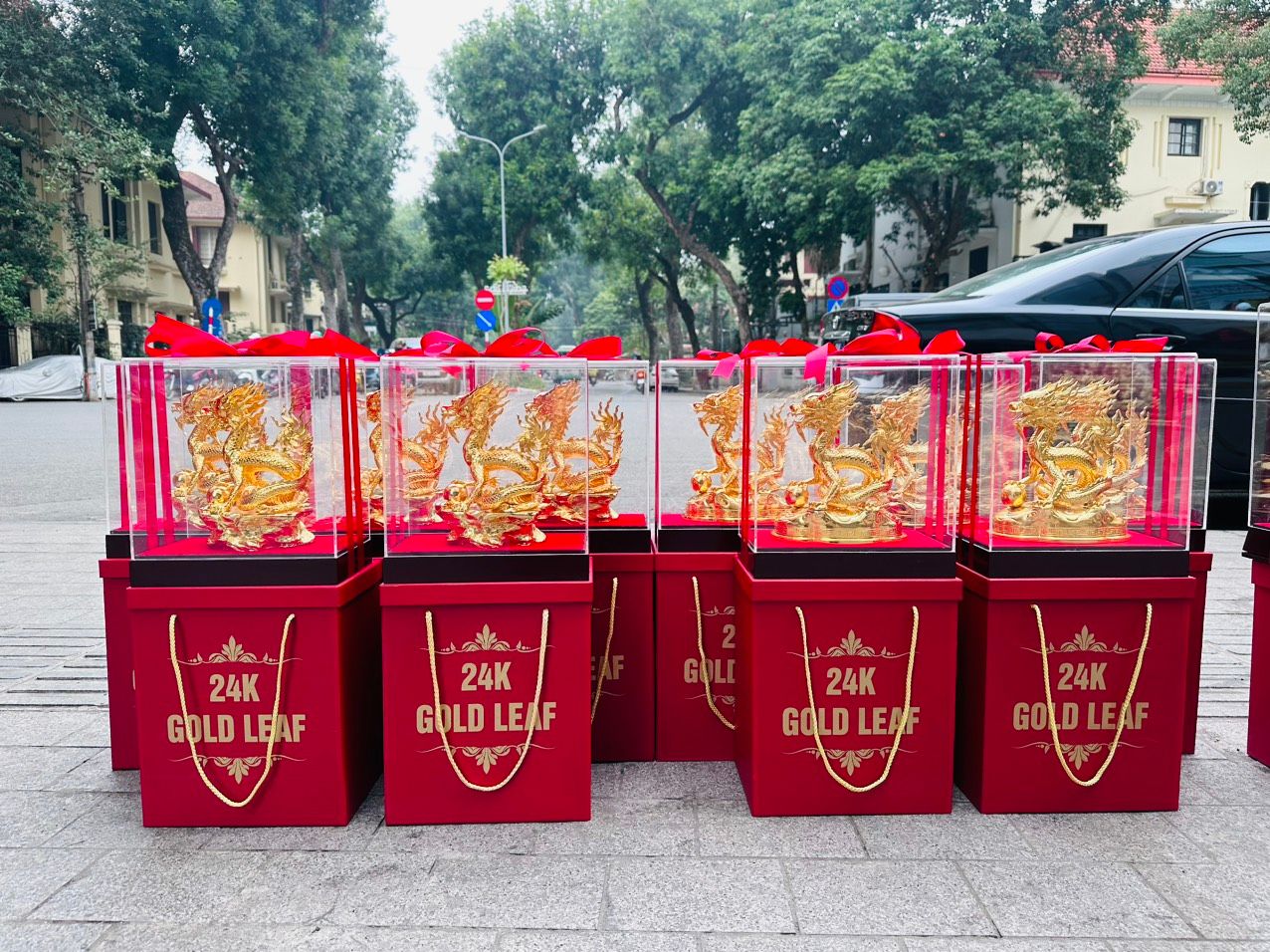 RỒNG MẠ VÀNG