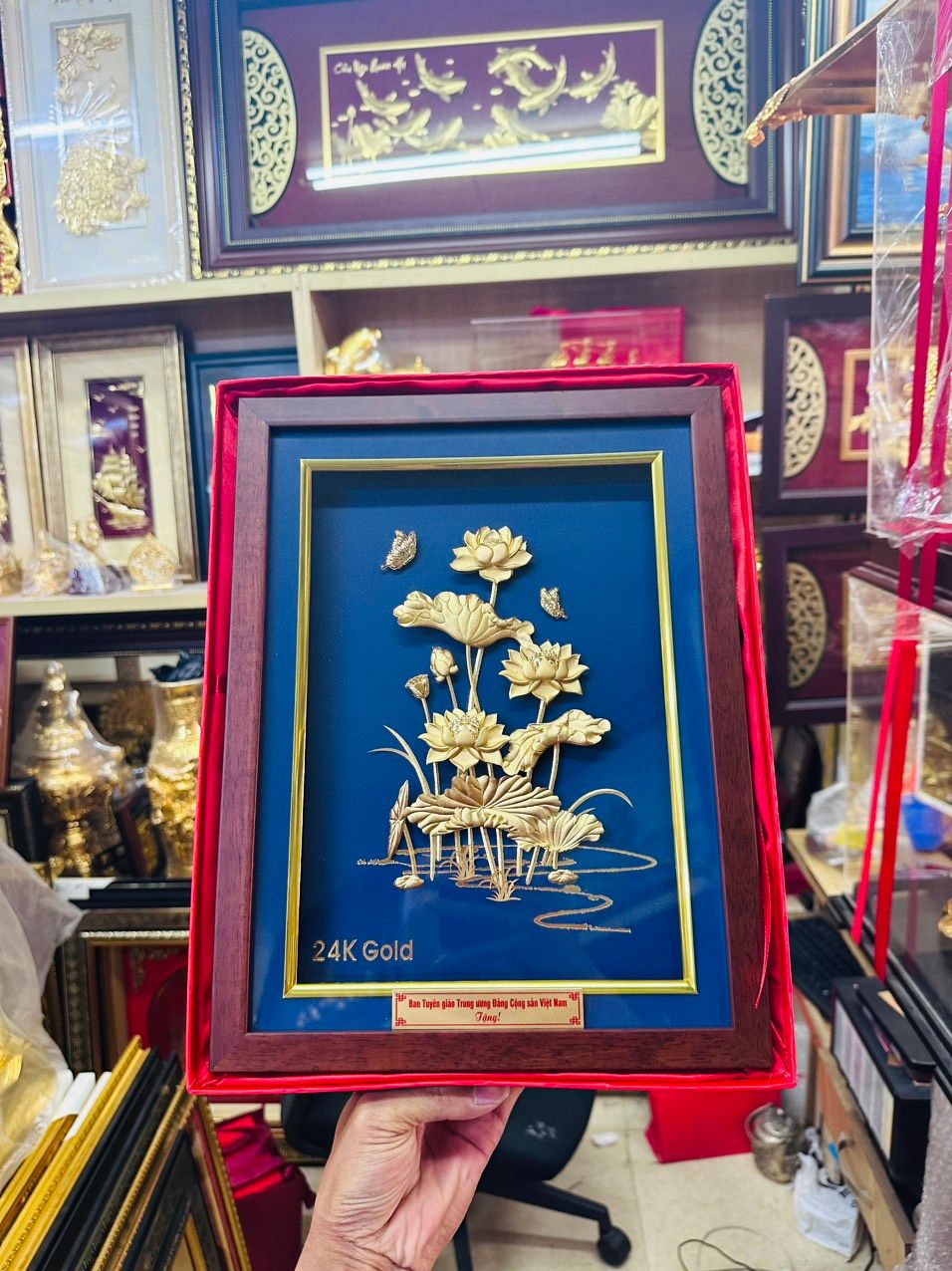 Tranh Hoa Sen Mạ Vàng 2735Đ