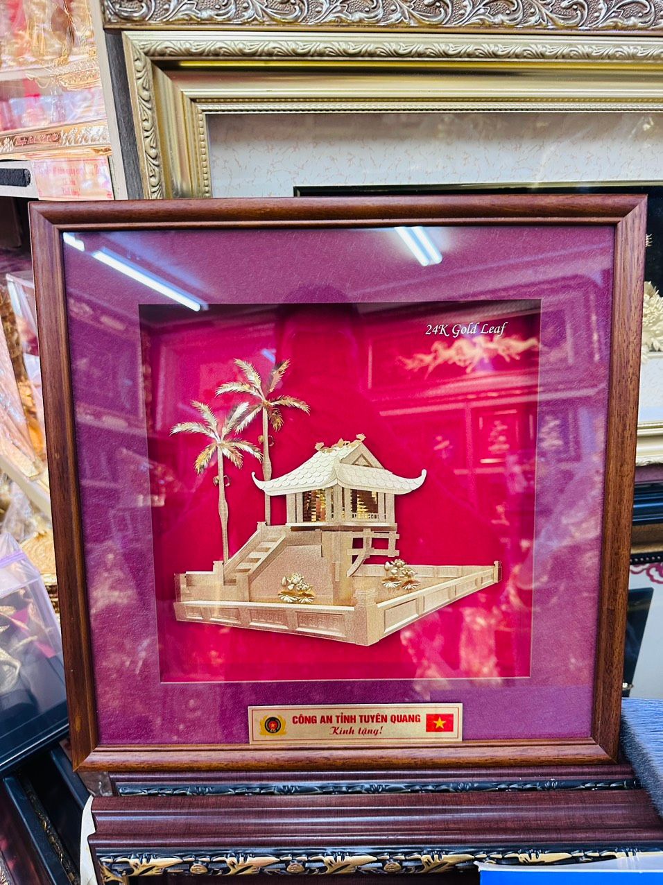 Chùa Một Cột Mạ Vàng