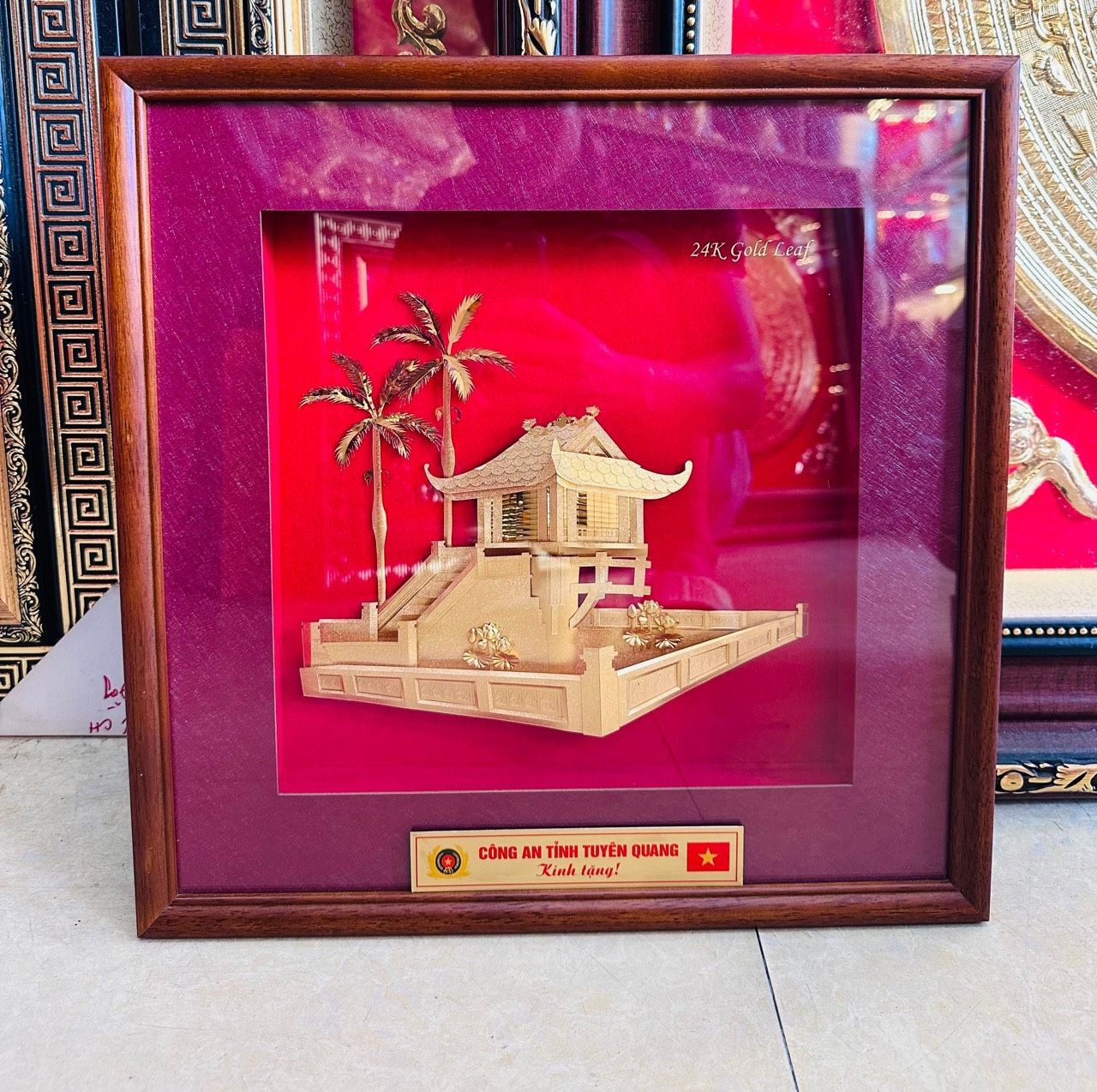 Chùa Một Cột Mạ Vàng