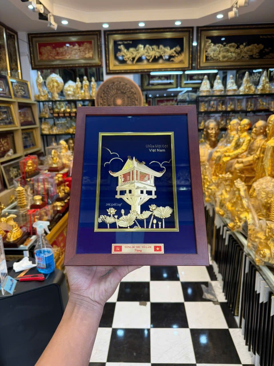 Tranh Chùa Một Cột Mạ Vàng