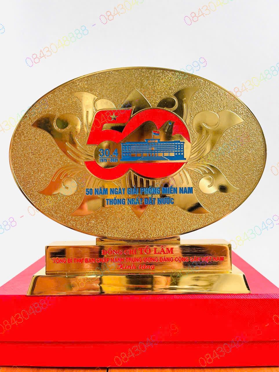 QUÀ TẶNG CAO CẤP KỶ NIỆM 50 NĂM GIẢI PHÓNG MIỀN NAM