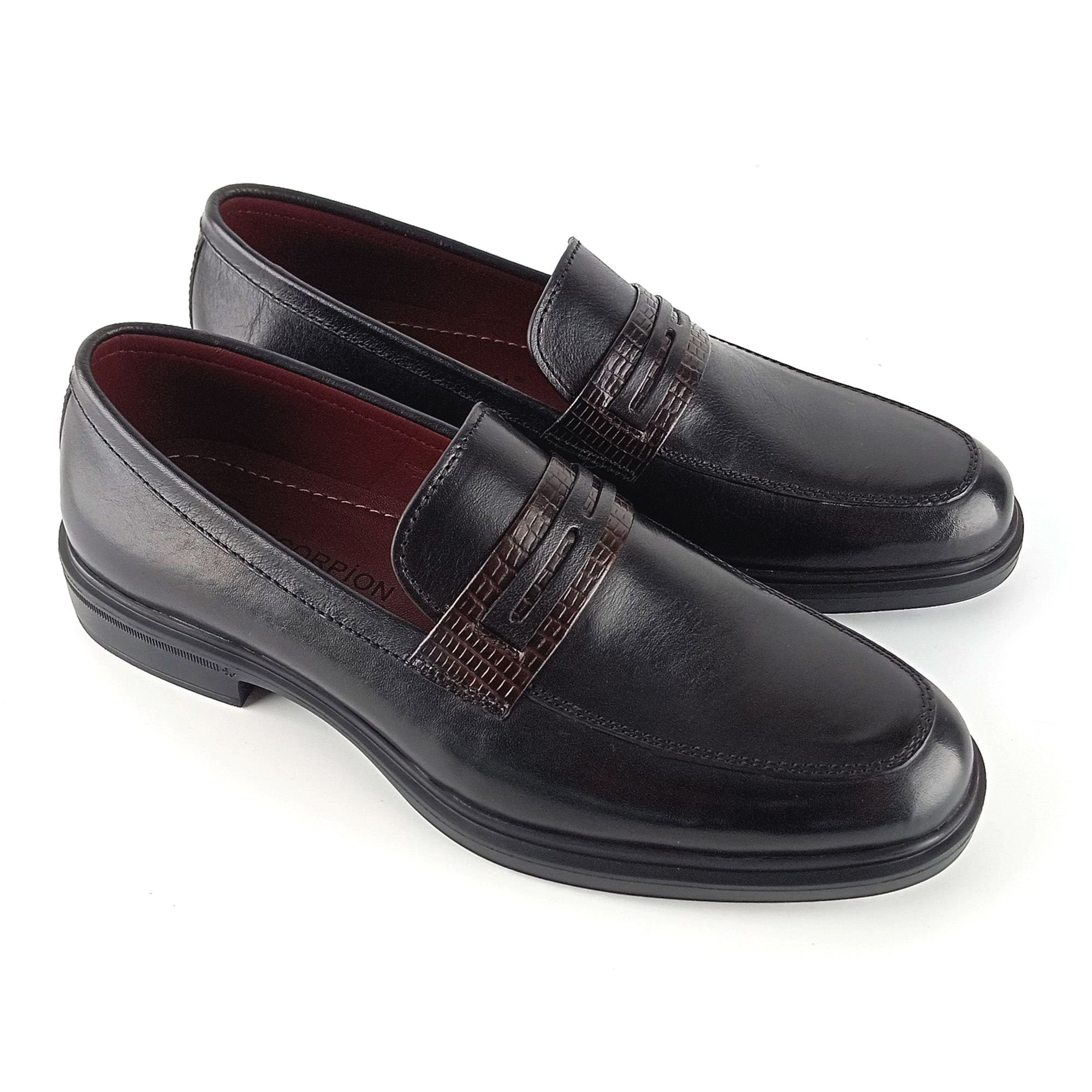 Giày Loafer Nam Đen 28MA.5