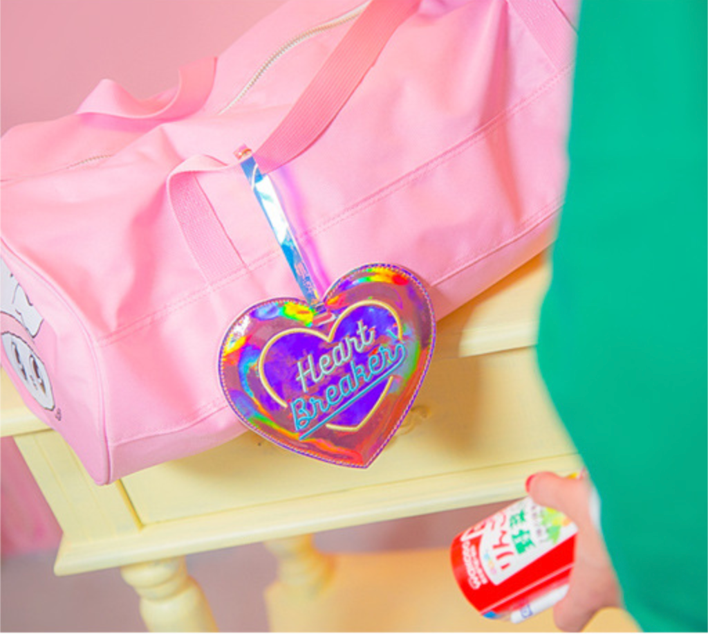 Nametag Bentoy hologram heart breaker