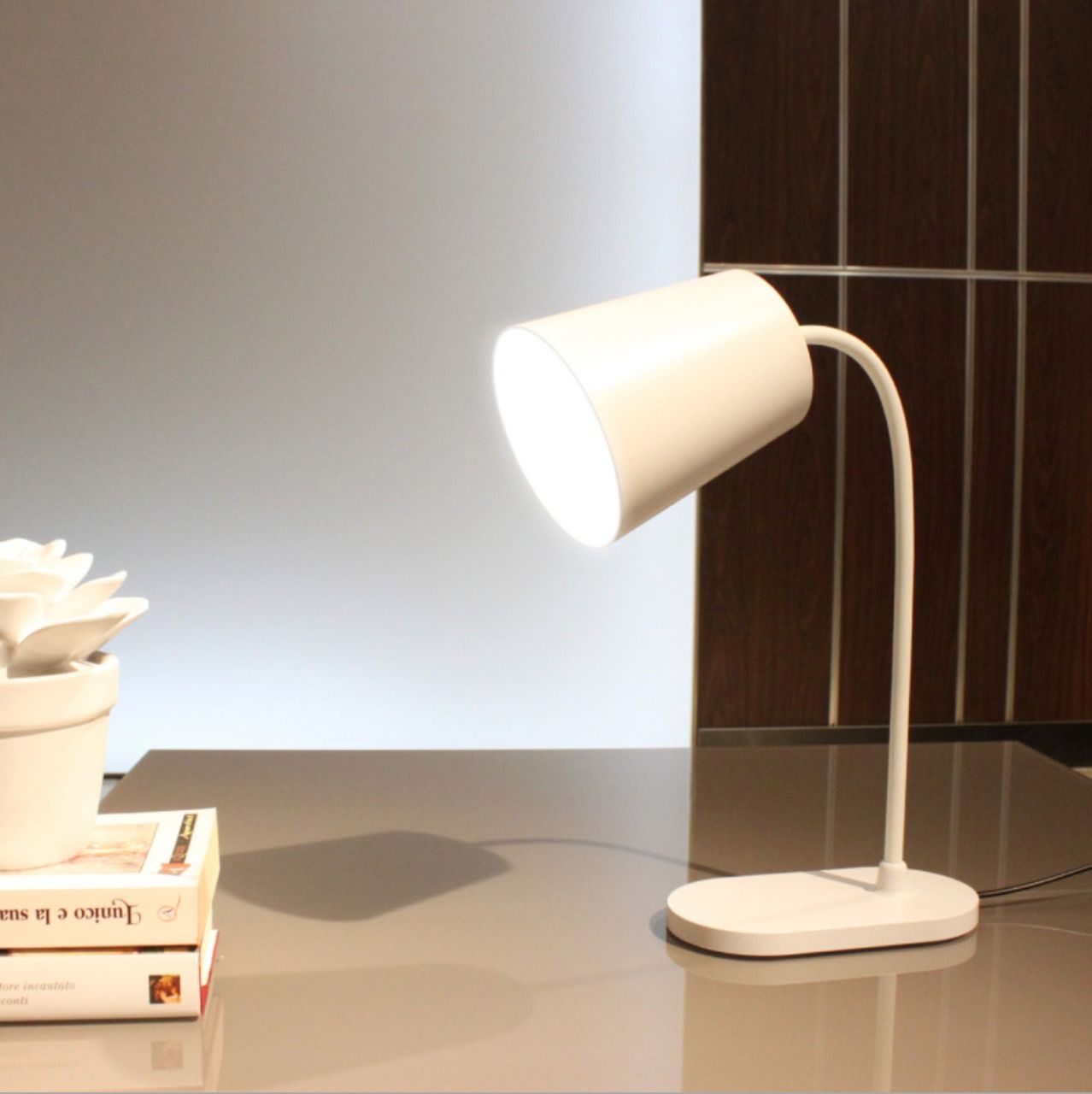 ĐÈN LED ĐỂ BÀN