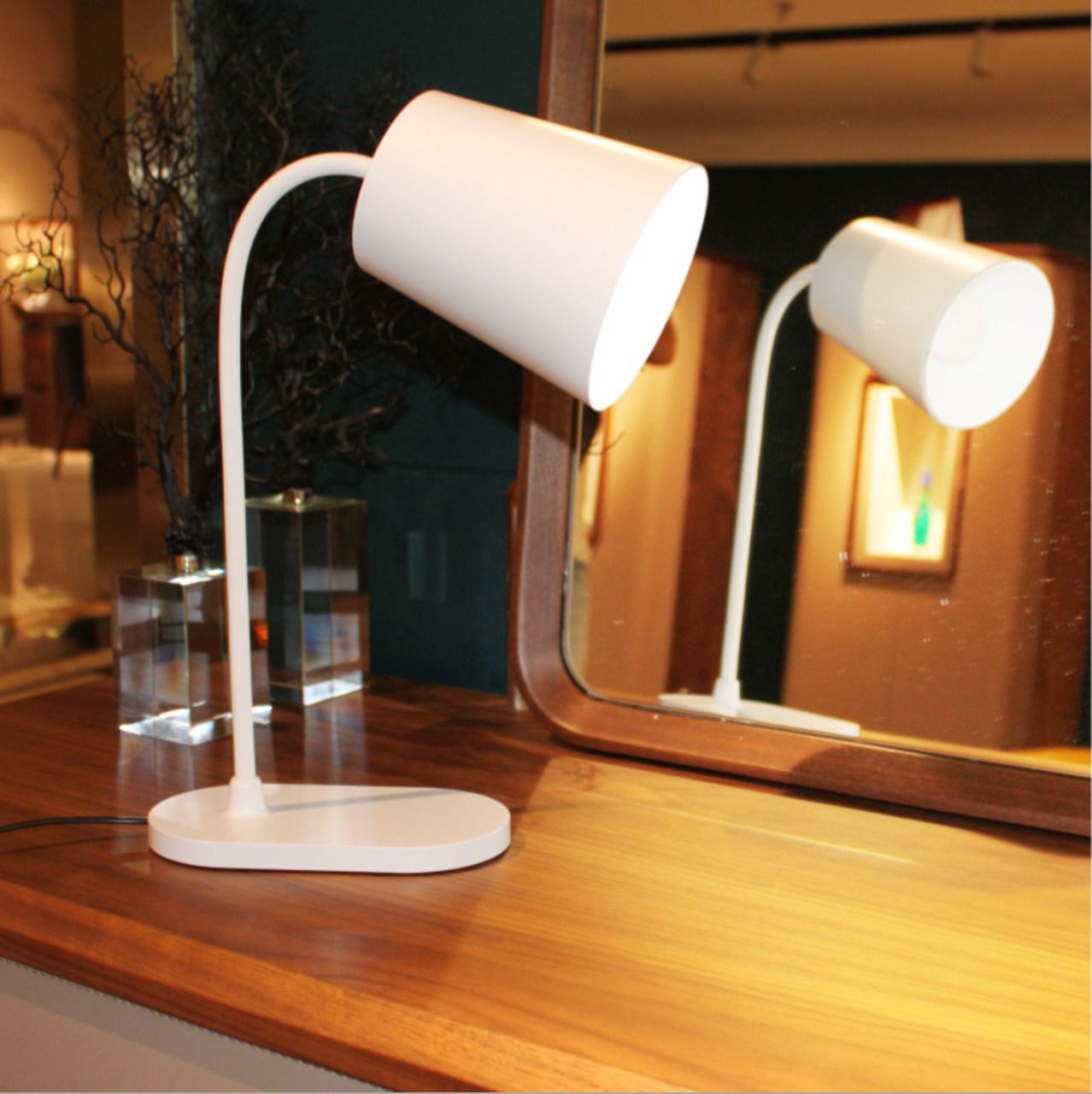 ĐÈN LED ĐỂ BÀN